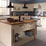 Westbury Traditional Kitchen-Ivory