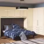 Bella High Gloss Cream / Style: Venice
