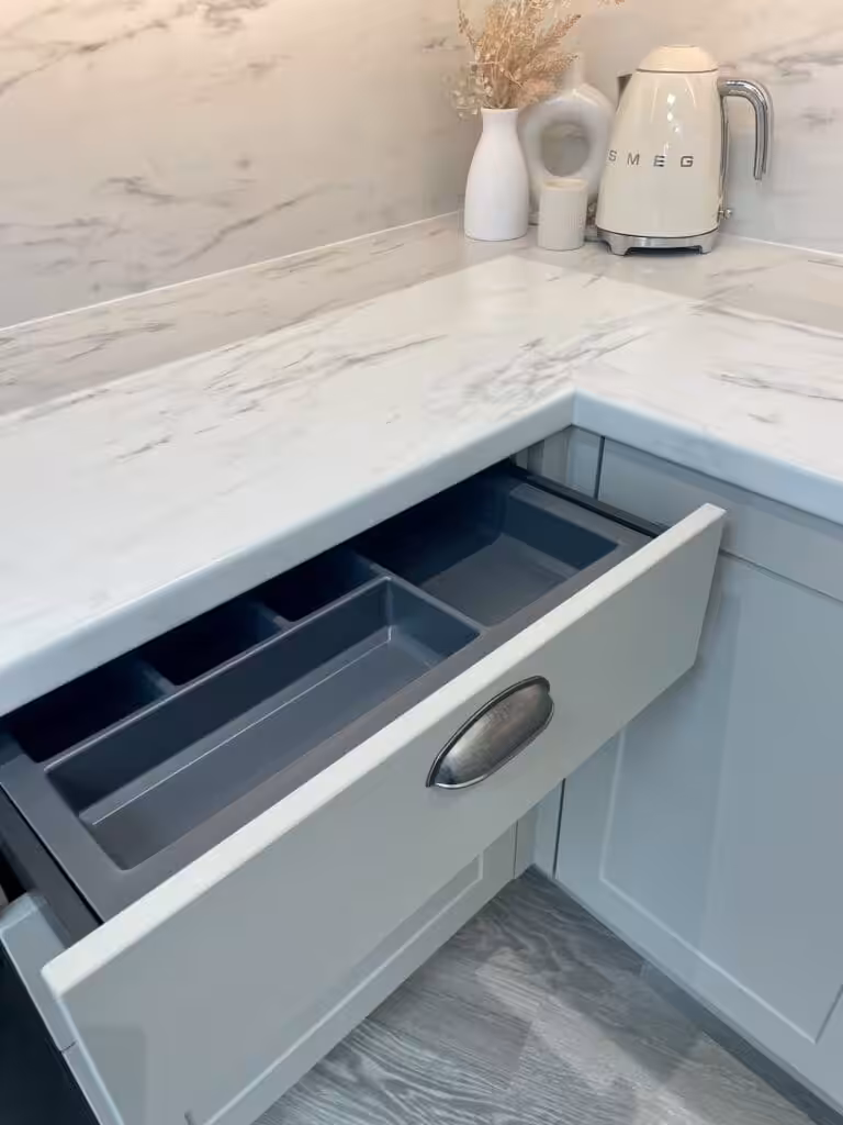 | Kitchen Showroom image00010