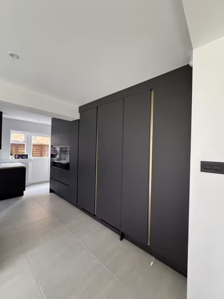 Recent Projects | From Vision to Reality: A Luxurious True Handleless Kitchens & Bespoke Interiors by Tefore