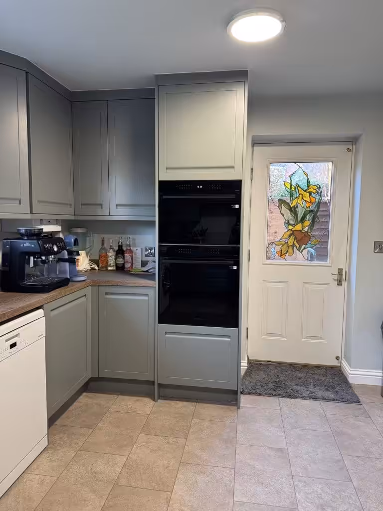 Recent Projects | 1 Before and After Kitchen Transformation: A Beautifully Bespoke Harborne Kitchen in Redditch Recent Projects | 1 Before and After Kitchen Transformation: A Beautifully Bespoke Harborne Kitchen in Redditch