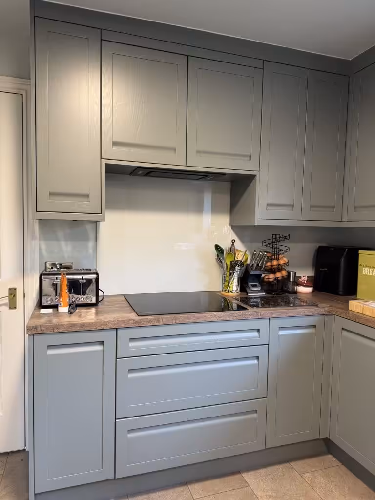 Recent Projects | 1 Before and After Kitchen Transformation: A Beautifully Bespoke Harborne Kitchen in Redditch Recent Projects | 1 Before and After Kitchen Transformation: A Beautifully Bespoke Harborne Kitchen in Redditch