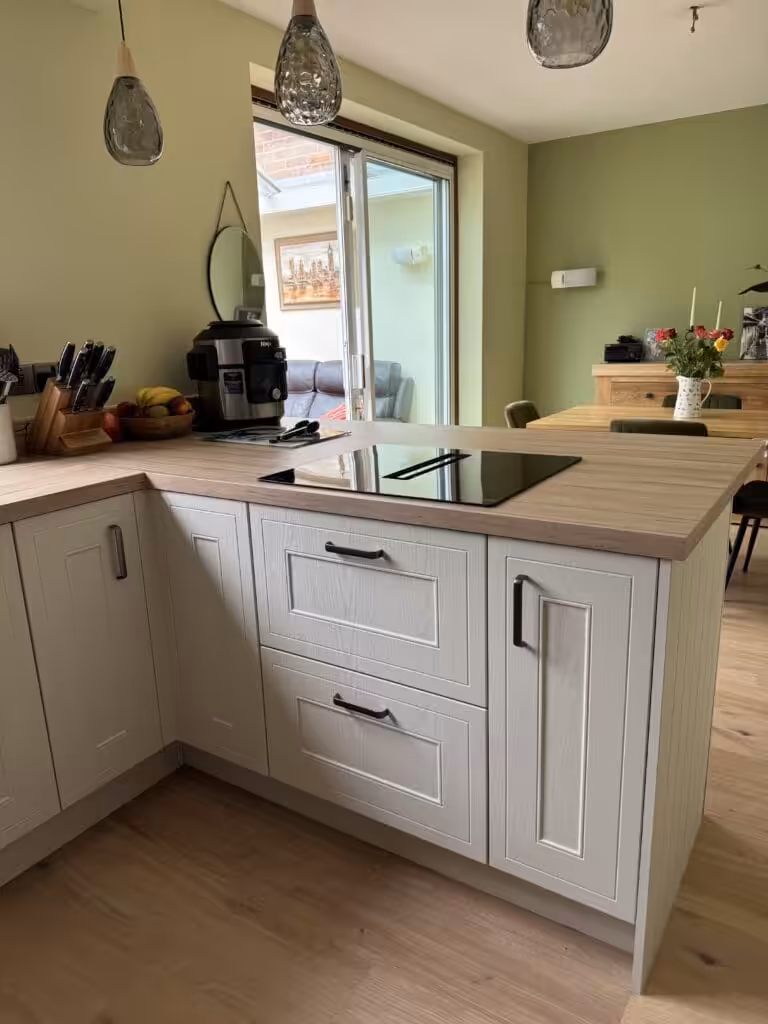 Recent Projects | A Beautiful Kitchen Installation in Redditch Recent Projects | A Beautiful Kitchen Installation in Redditch