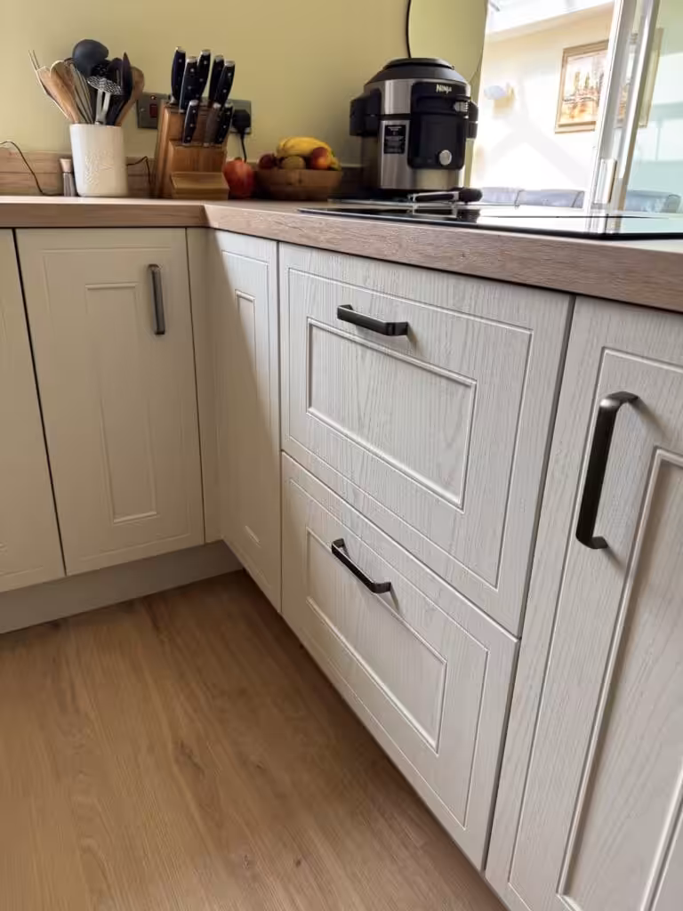Recent Projects | A Beautiful Kitchen Installation in Redditch Recent Projects | A Beautiful Kitchen Installation in Redditch