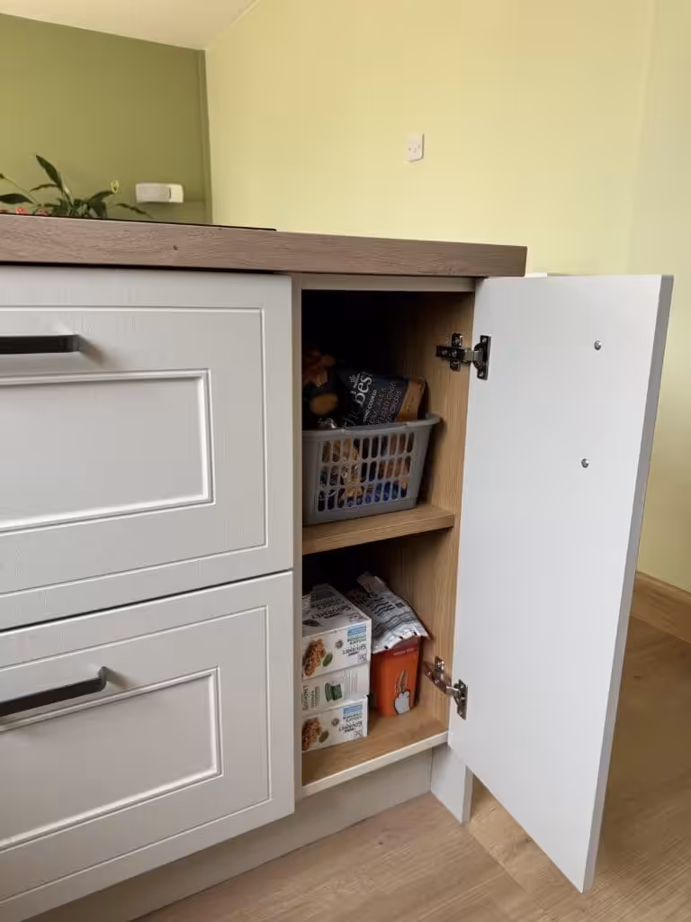 Recent Projects | A Beautiful Kitchen Installation in Redditch Recent Projects | A Beautiful Kitchen Installation in Redditch