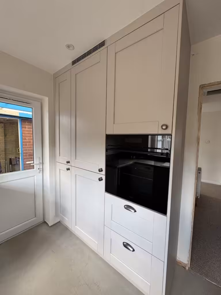 Recent Projects | Elegant Kitchen – Designed, Supplied & Installed in Redditch Recent Projects | Elegant Kitchen – Designed, Supplied & Installed in Redditch