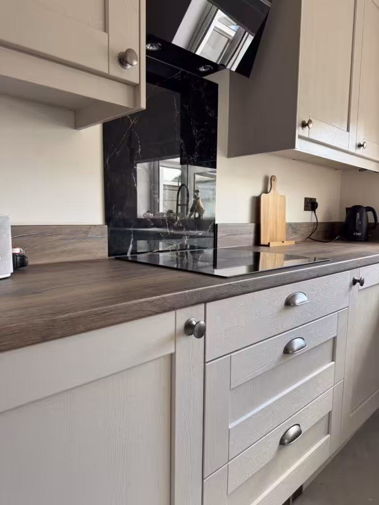 Recent Projects | Elegant Kitchen – Designed, Supplied & Installed in Redditch Recent Projects | Elegant Kitchen – Designed, Supplied & Installed in Redditch