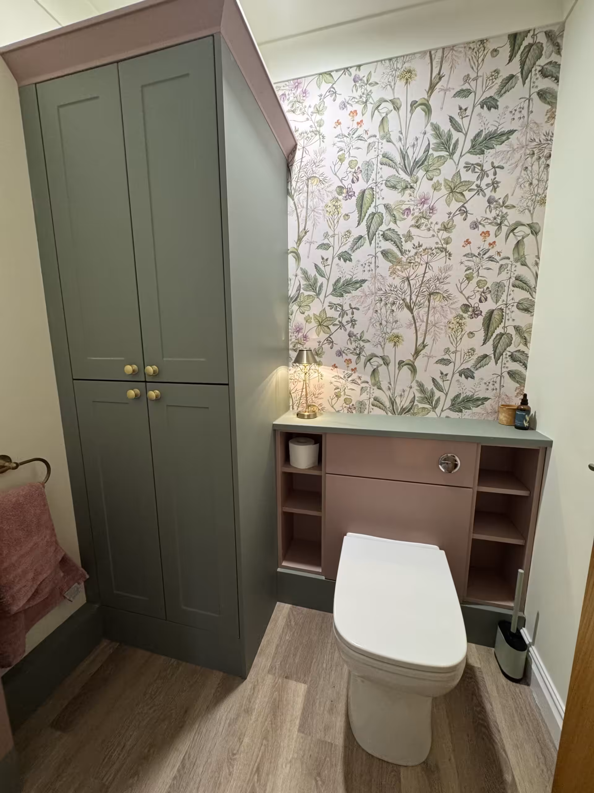 Recent Projects | A Stunning Return Transformation: From Dated to a Family-Approved “Barbie Dream” Kitchen Recent Projects | A Stunning Return Transformation: From Dated to a Family-Approved “Barbie Dream” Kitchen
