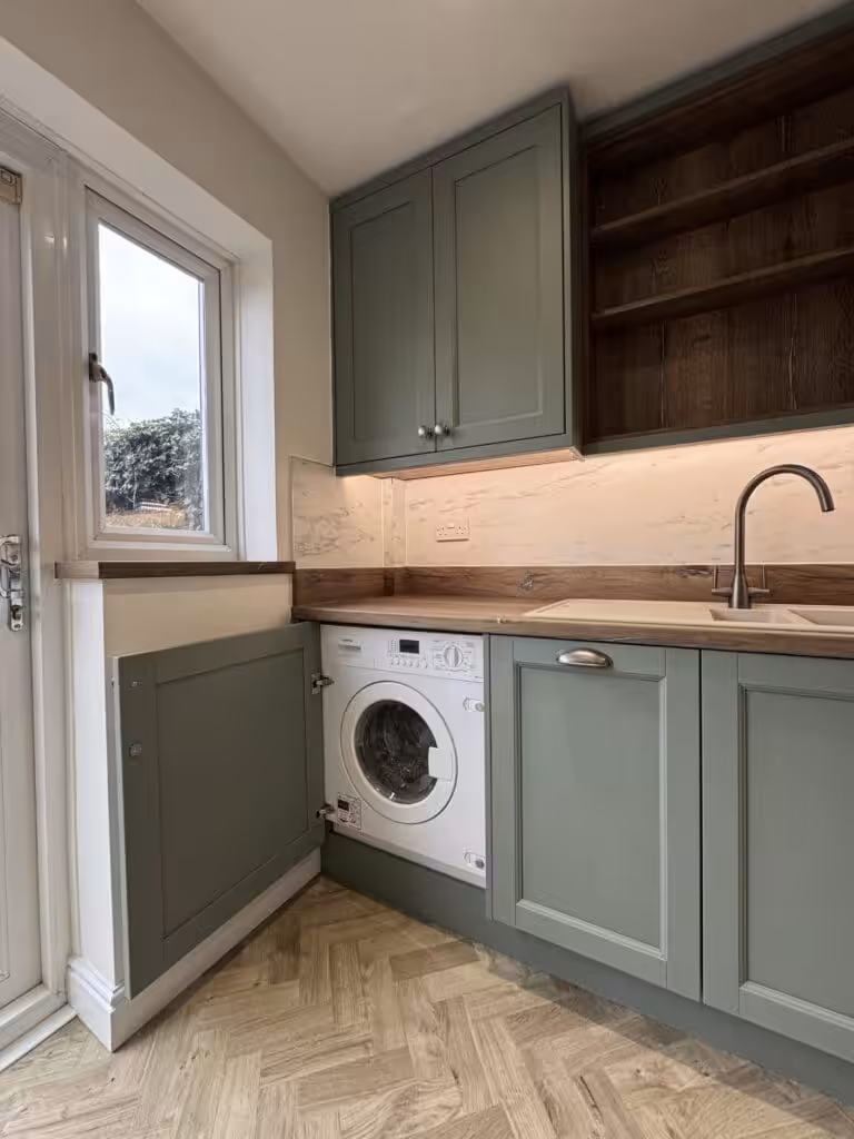 Recent Projects | Kitchen Transformation in Redditch: A Stunning Green Shaker Before & After Recent Projects | Kitchen Transformation in Redditch: A Stunning Green Shaker Before & After
