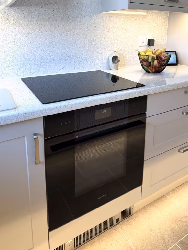 Kitchen Tips | 5 Hacks to Make Your Kitchen Feel Larger Kitchen Tips | 5 Hacks to Make Your Kitchen Feel Larger
