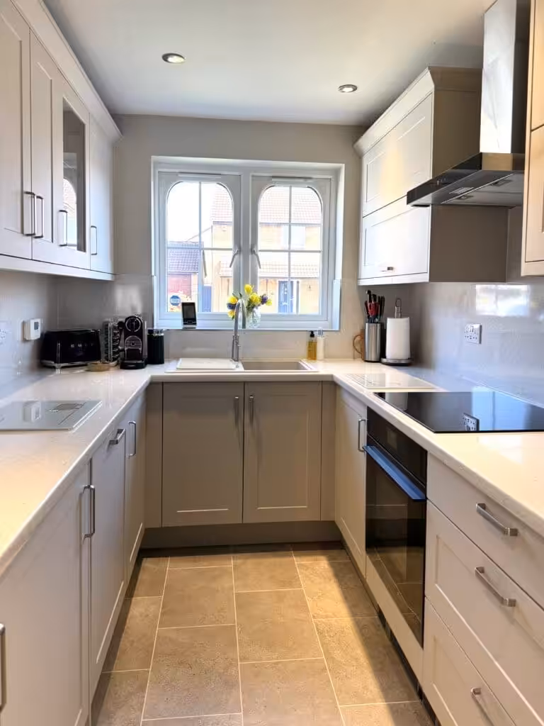 Kitchen Tips | 5 Hacks to Make Your Kitchen Feel Larger Kitchen Tips | 5 Hacks to Make Your Kitchen Feel Larger