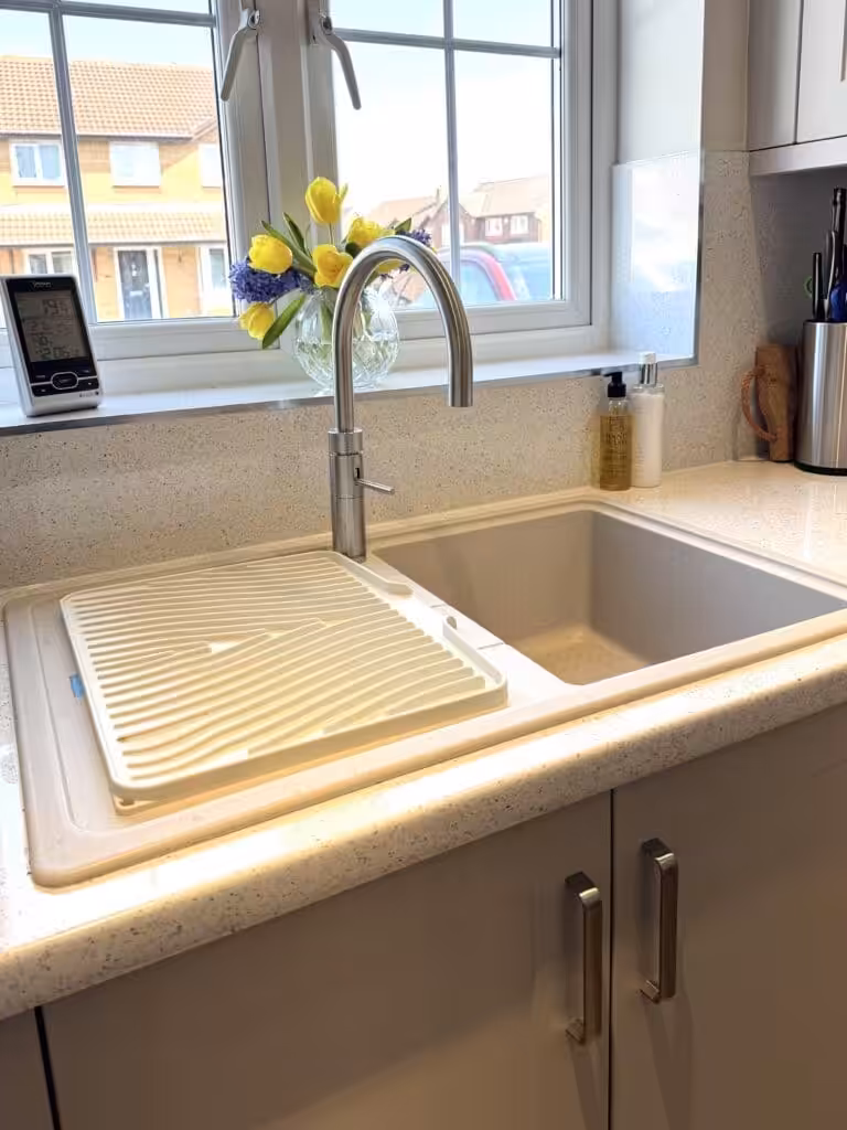 Kitchen Tips | 5 Hacks to Make Your Kitchen Feel Larger Kitchen Tips | 5 Hacks to Make Your Kitchen Feel Larger