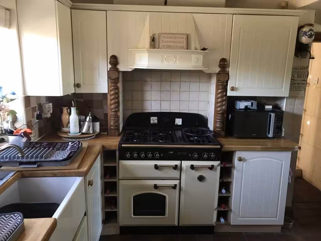 Recent Projects | A Characterful Country Kitchen Renovation Blending Tradition with Modern Living Recent Projects | A Characterful Country Kitchen Renovation Blending Tradition with Modern Living